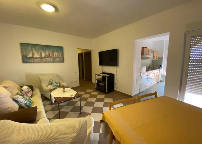 Apartman Stajcer Biograd Na Moru