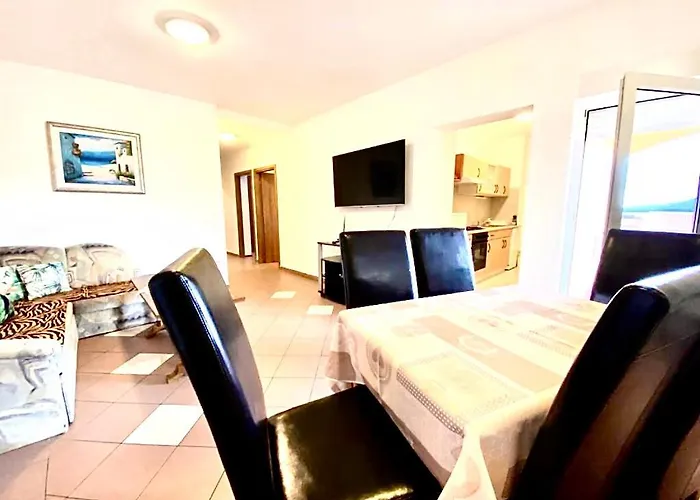 Apartman Stajcer Biograd Na Moru